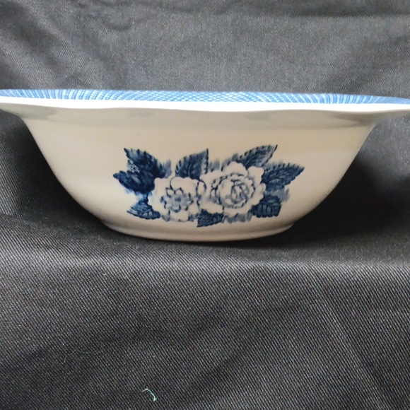 Locks of Scotland Blue Covered Dish - Picture 4 of 7